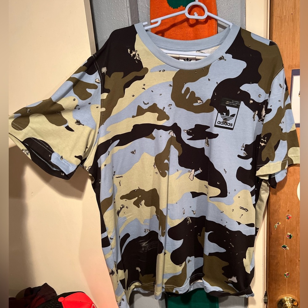 Never Worn Adidas Tee